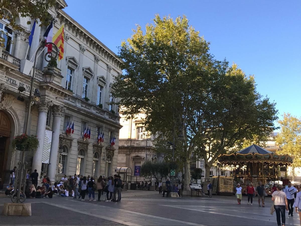 Апартаменти Les Coulisses De L'Horloge - Wifi - 50 M Palais Des Papes Авіньйон Екстер'єр фото